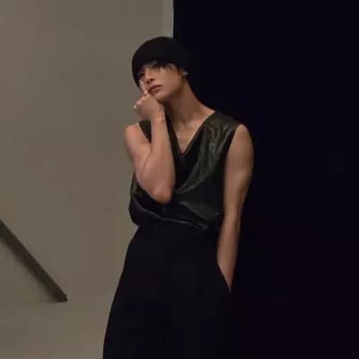 Jeongin thumbnail