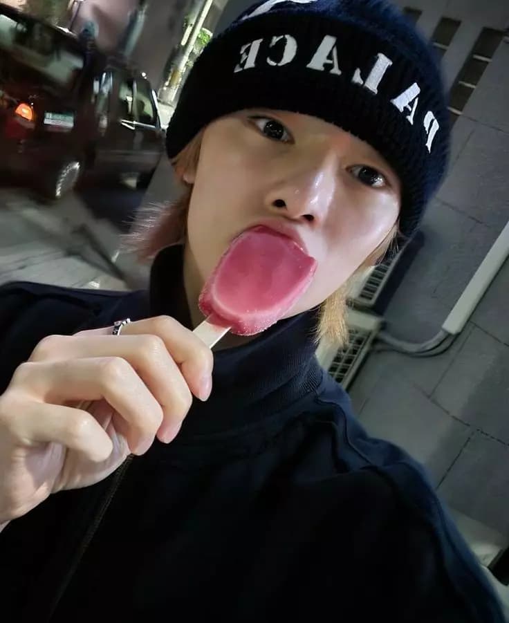Jeongin thumbnail