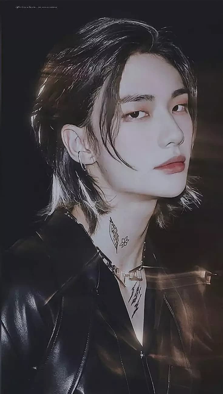 Hwang Hyunjin thumbnail