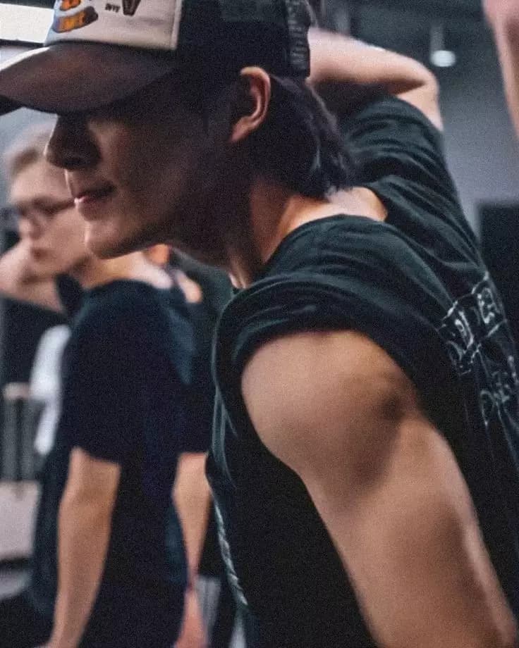 LEE JENO. thumbnail
