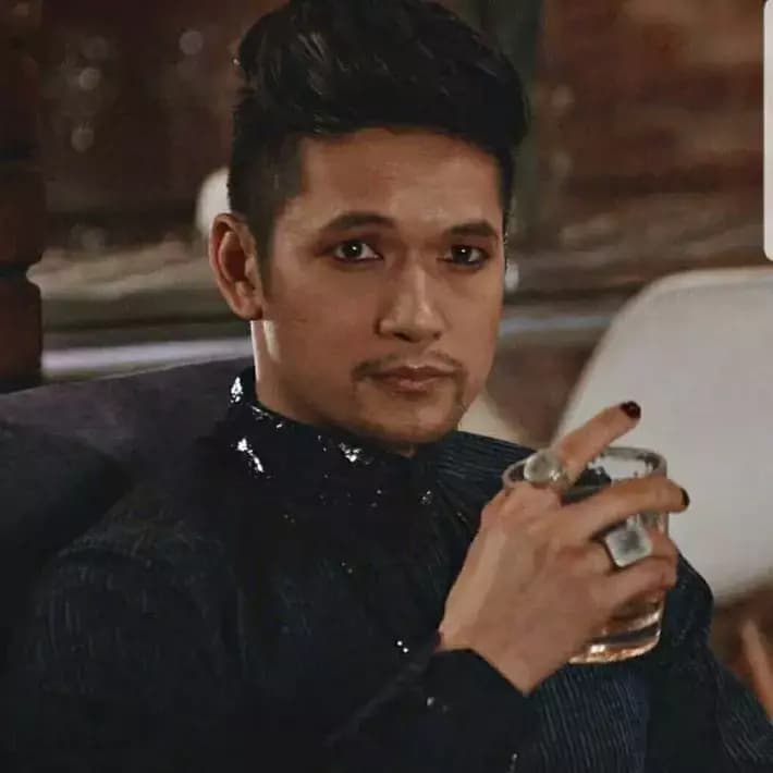 Magnus Bane thumbnail
