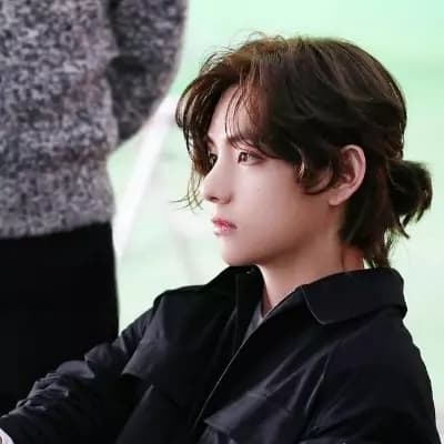 Kim Taehyung thumbnail