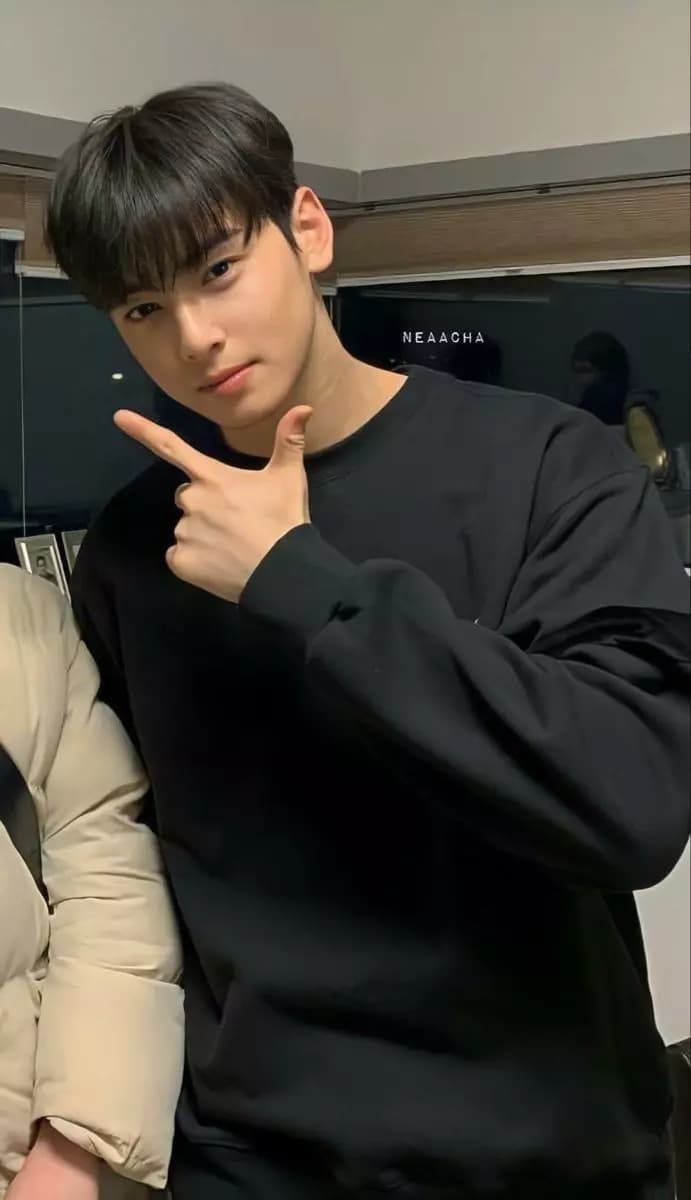 Lee su-ho thumbnail