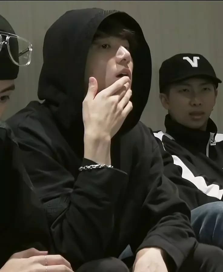 Jeon Jungkook thumbnail
