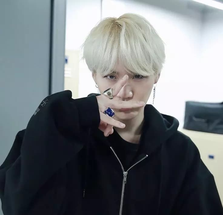 Min Yoongi. thumbnail