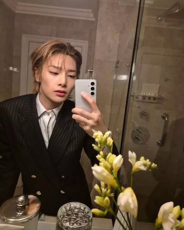 Jeongin thumbnail