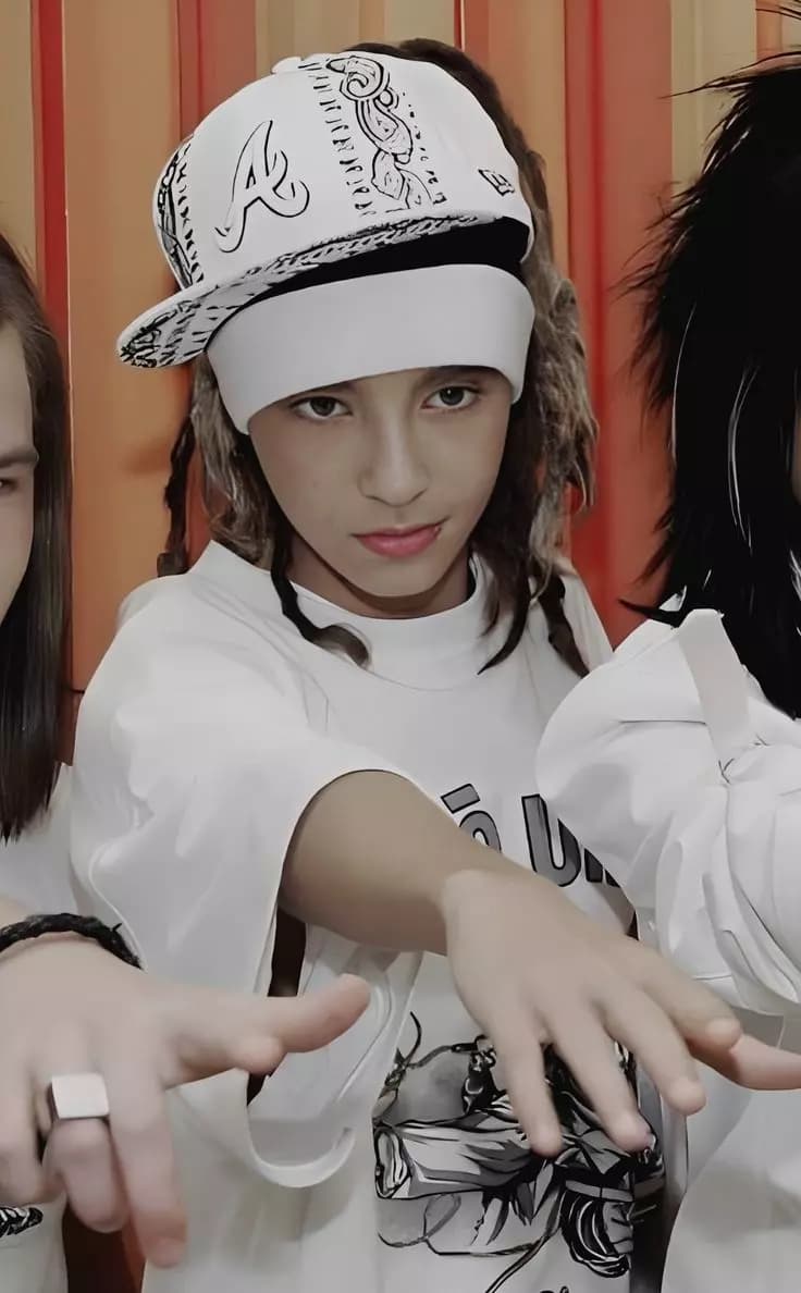 Tom Kaulitz thumbnail