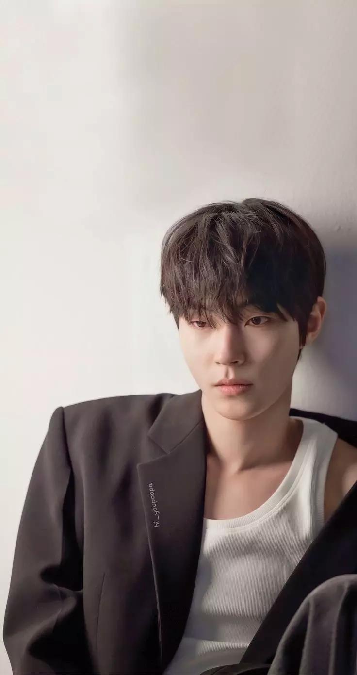 Hwang in-yeop thumbnail