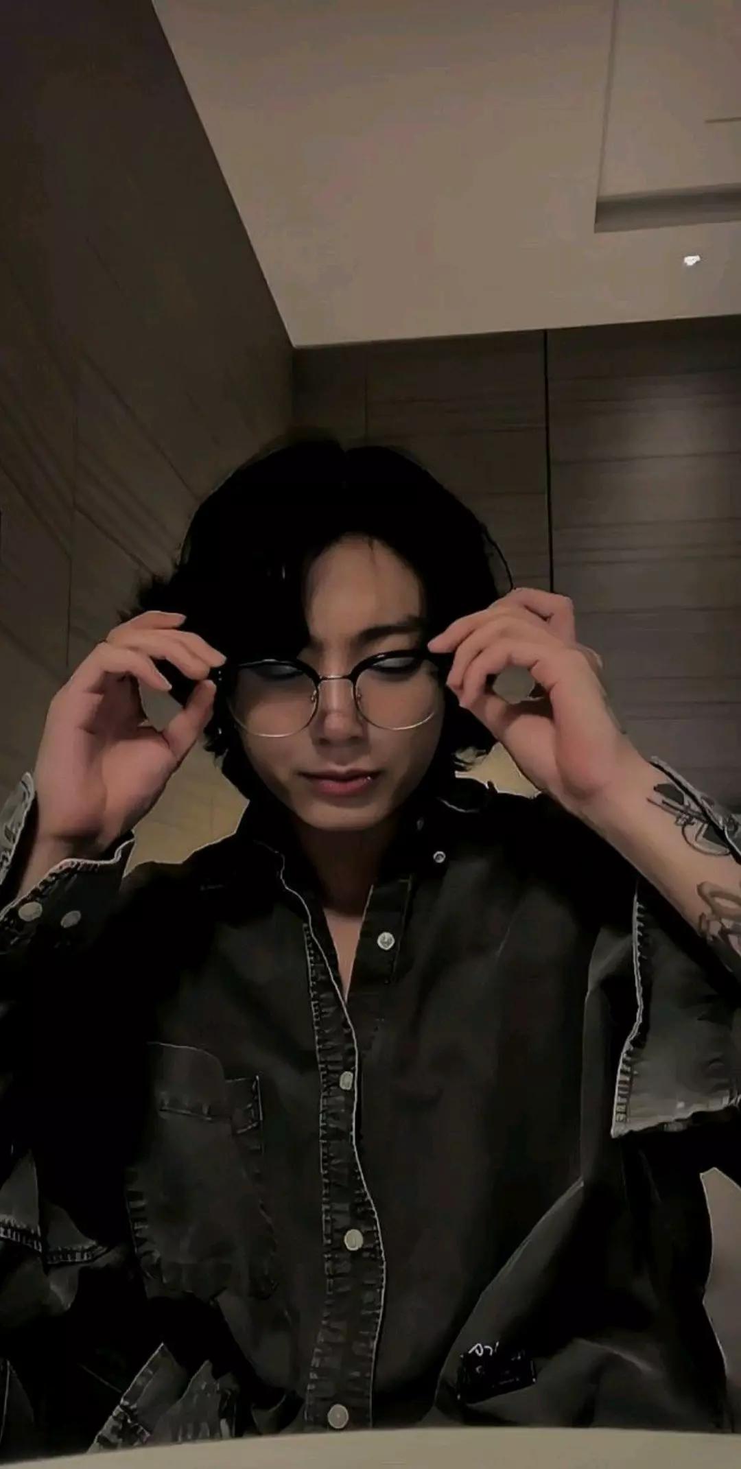 Jeon Jungkook thumbnail