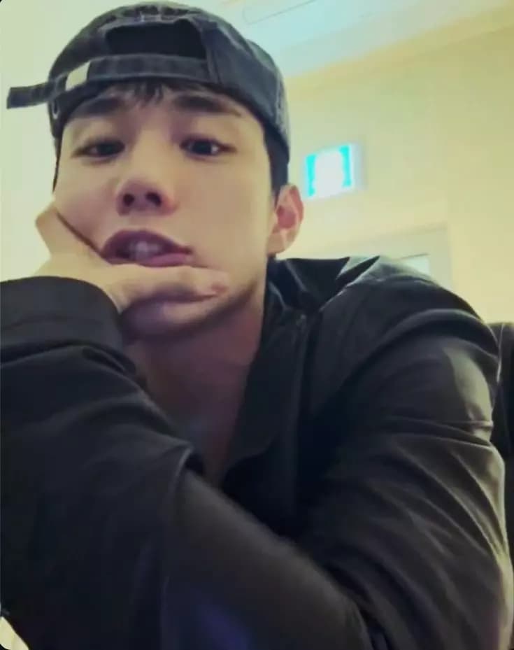 Hwang Intak thumbnail