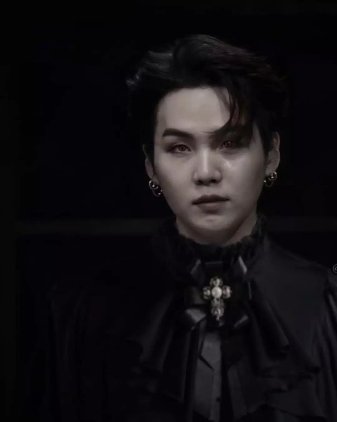 Vampire Min Yoongi thumbnail