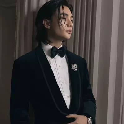 Hwang Hyunjin thumbnail