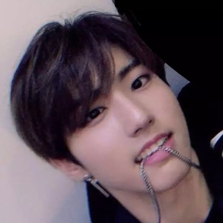 Han Jisung pre-debut thumbnail