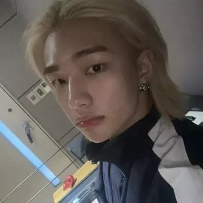 Hyunjin thumbnail