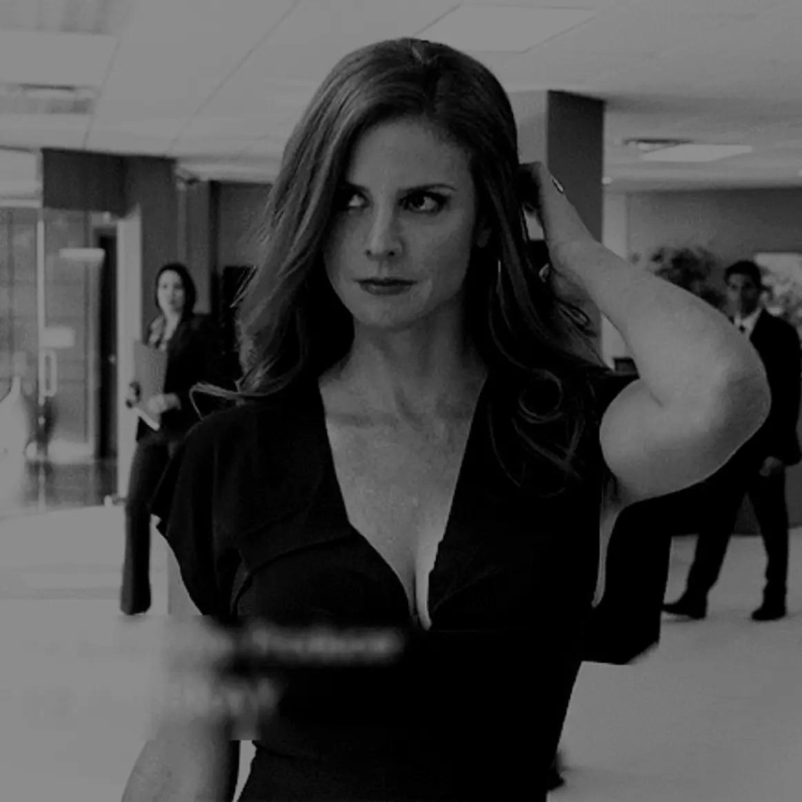Donna Paulsen thumbnail