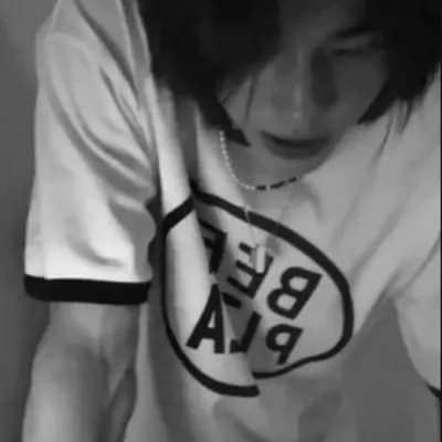 Hyunjin thumbnail