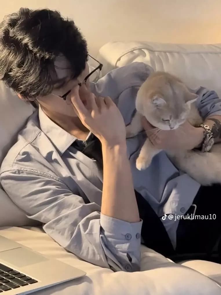Levi.  thumbnail