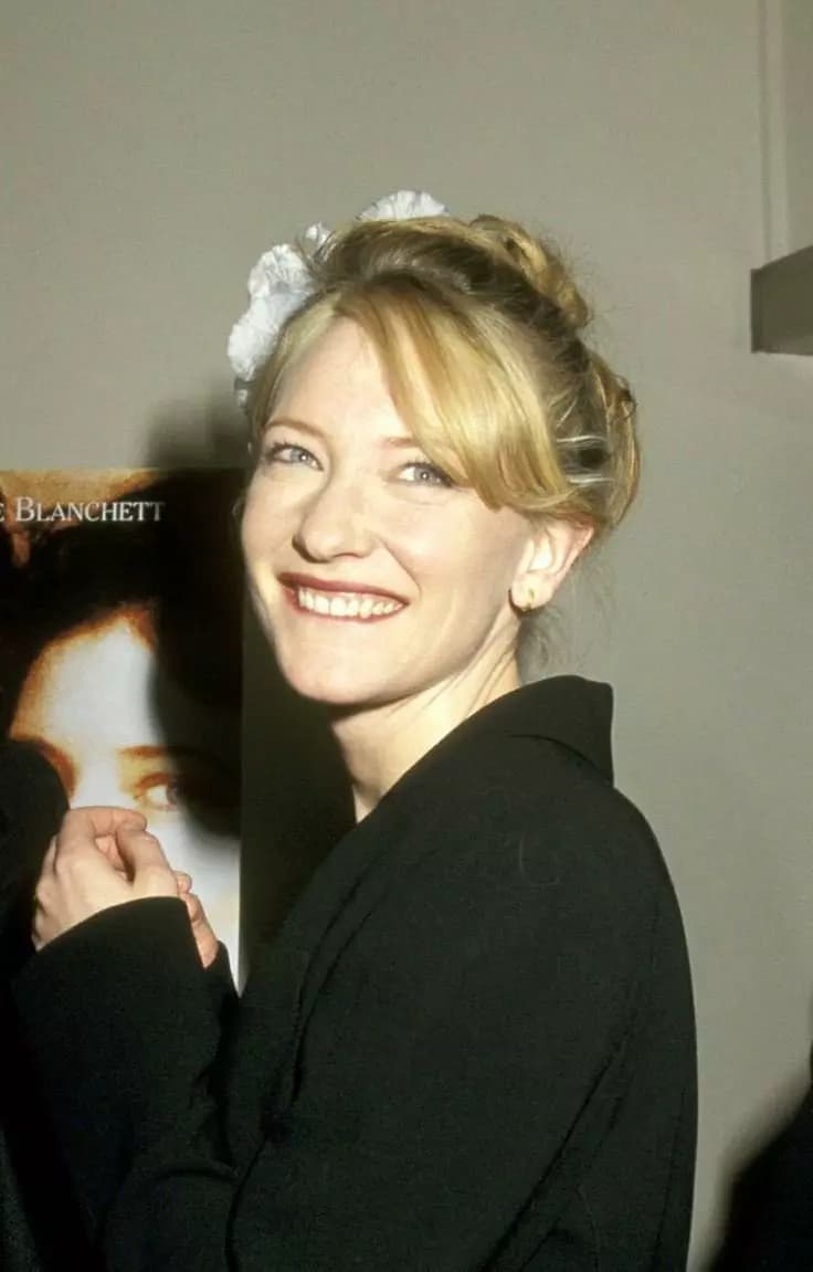 Cate Blanchett thumbnail