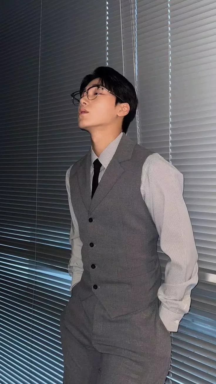 Choi San thumbnail