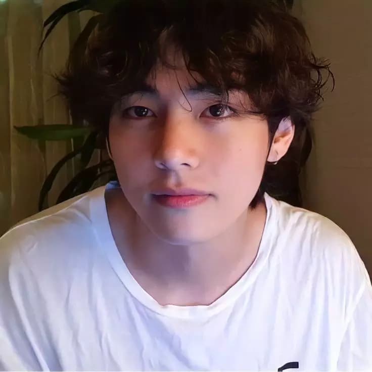 Kim Taehyung thumbnail