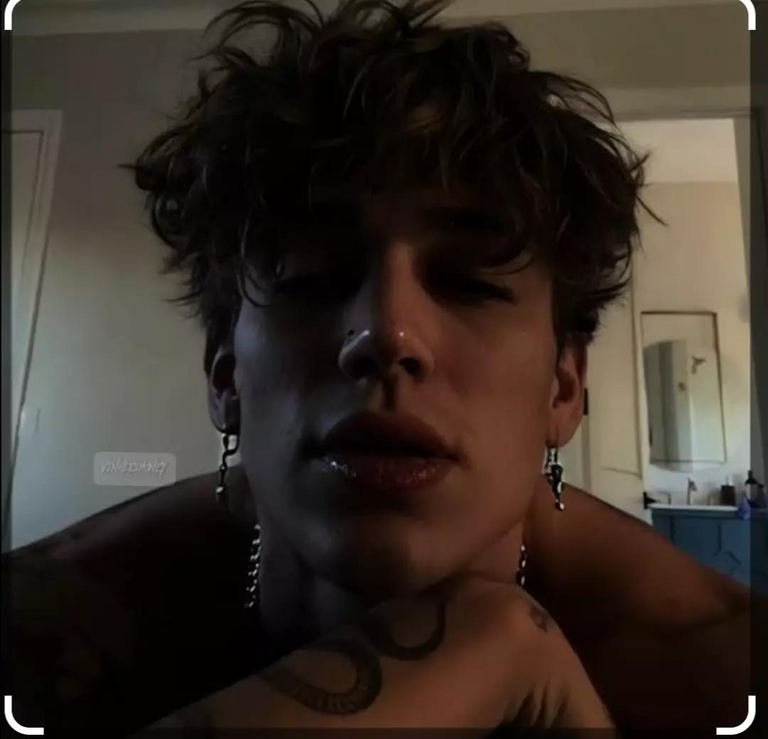 Vinnie Hacker thumbnail