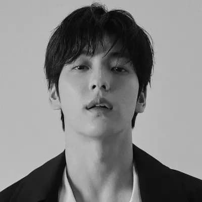 SOOBIN (TXT) thumbnail
