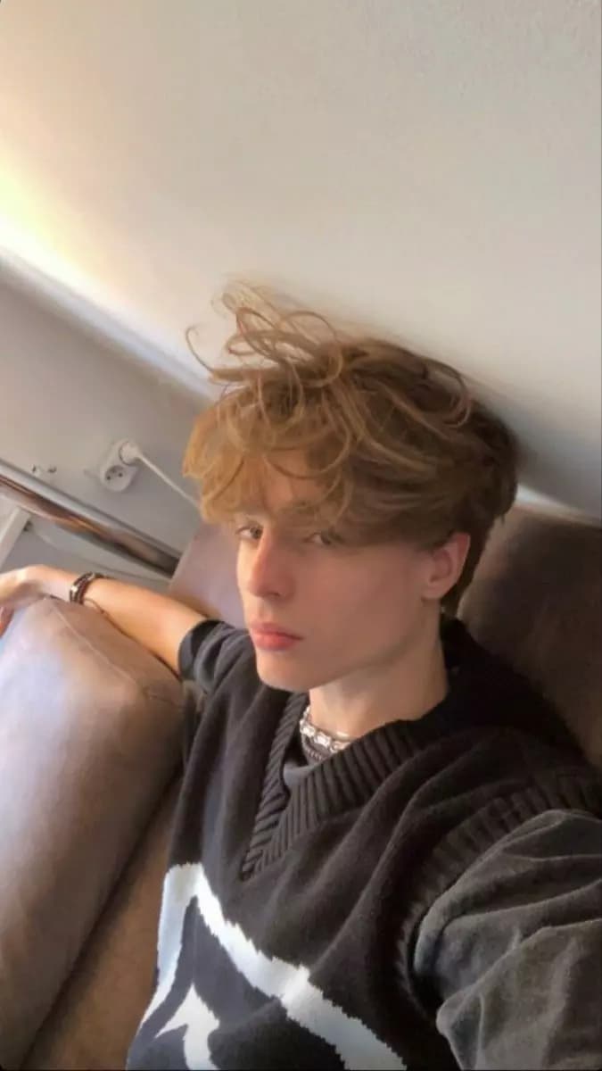 your cousin is your lover thumbnail