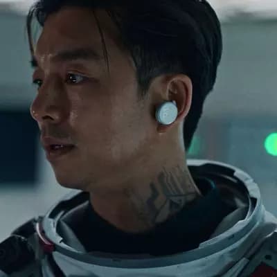 Gong Yoo  thumbnail