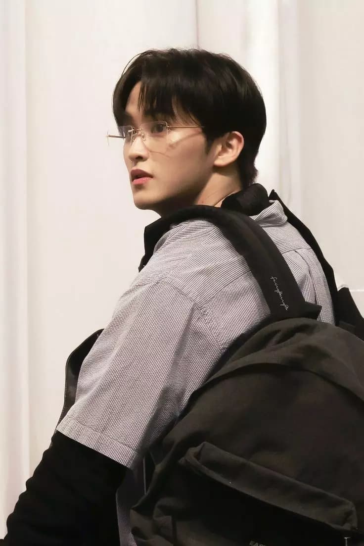 Mark Lee thumbnail