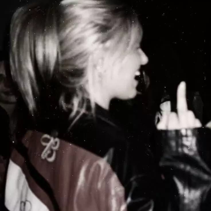 Allison-Popular girl (wlw) thumbnail