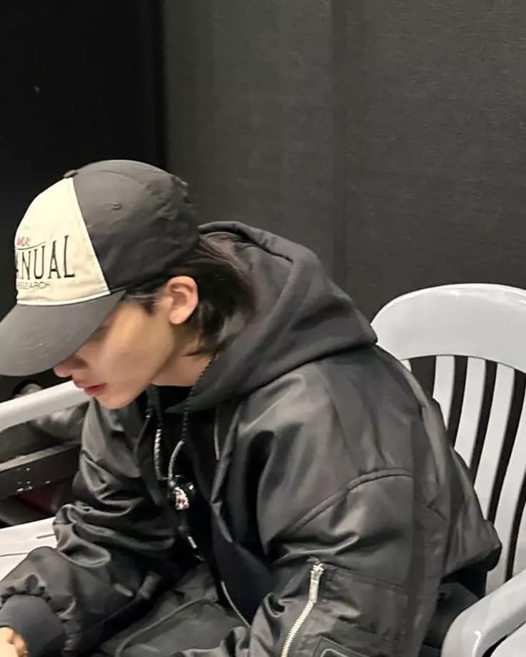 Jeonghan  thumbnail