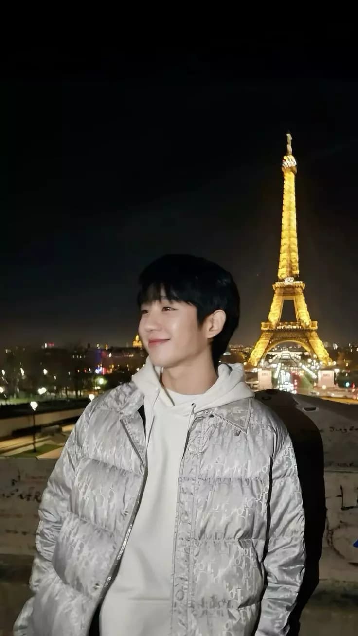 Jung Hae-in thumbnail