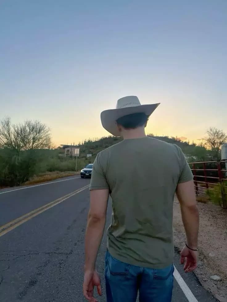 arlo thumbnail