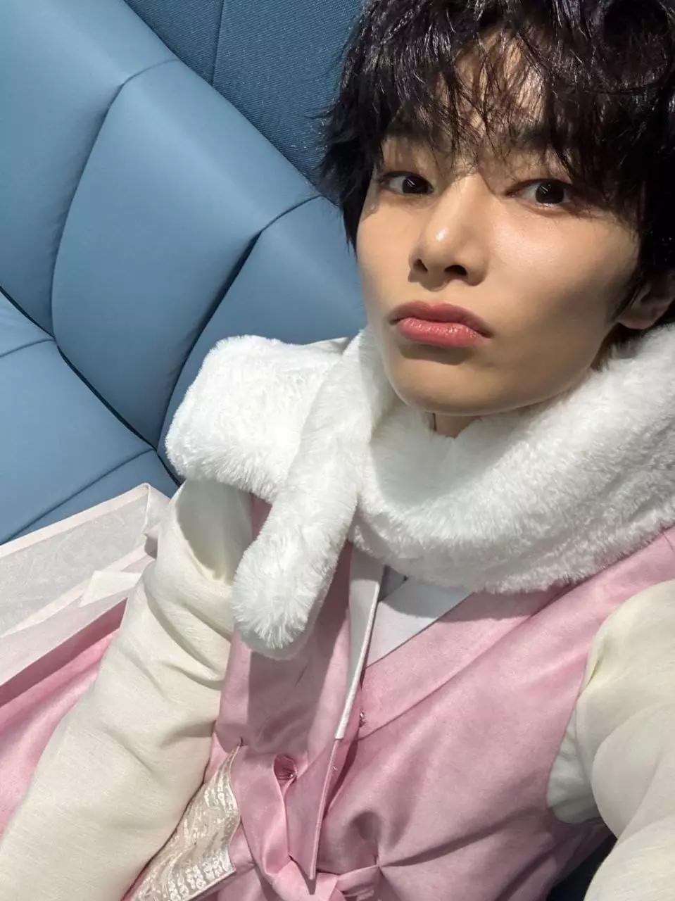 Jeongin thumbnail