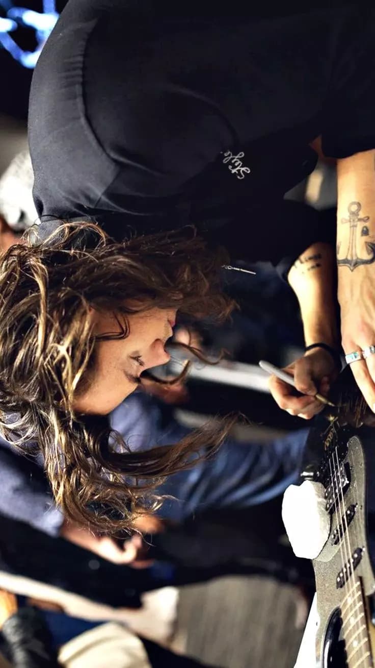 Harry Styles  thumbnail
