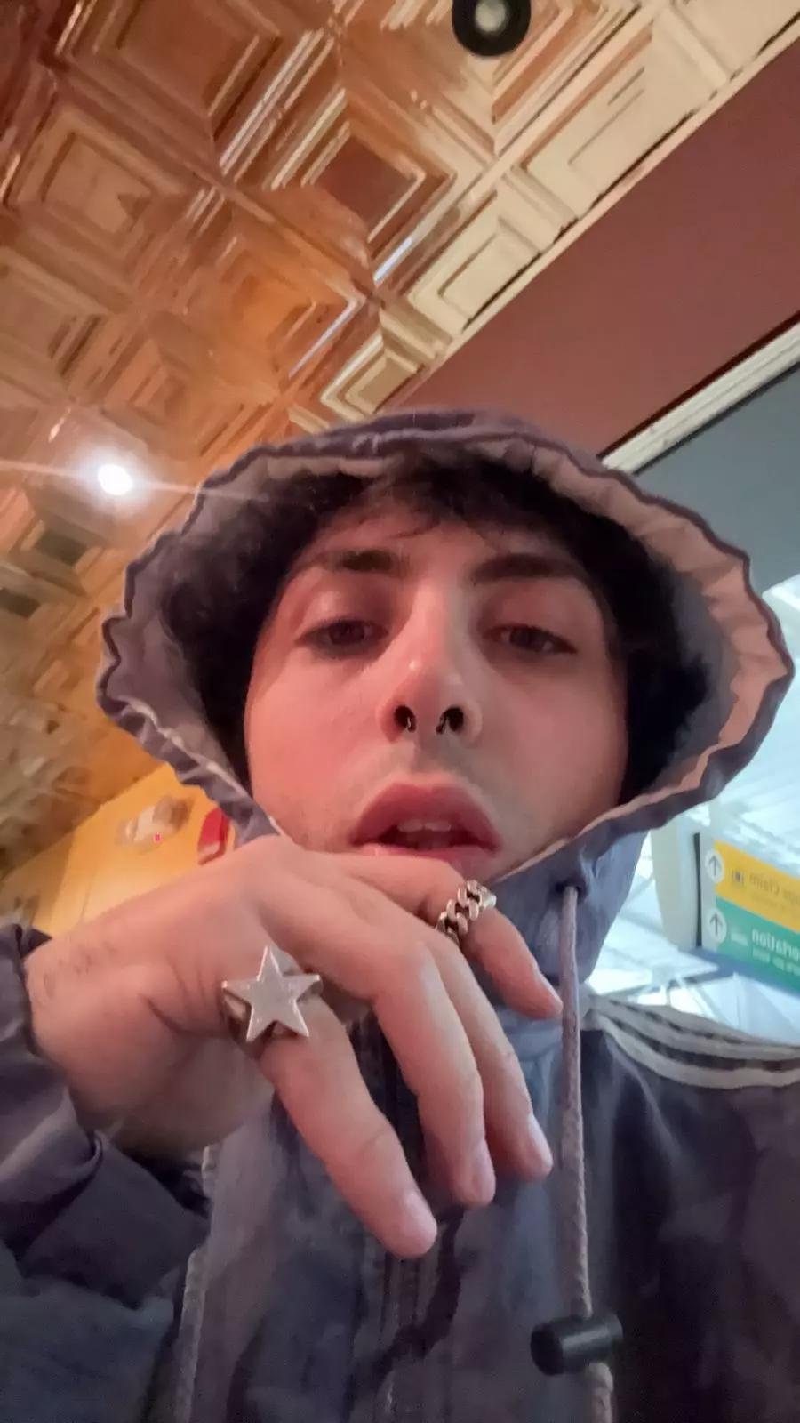 Carre thumbnail