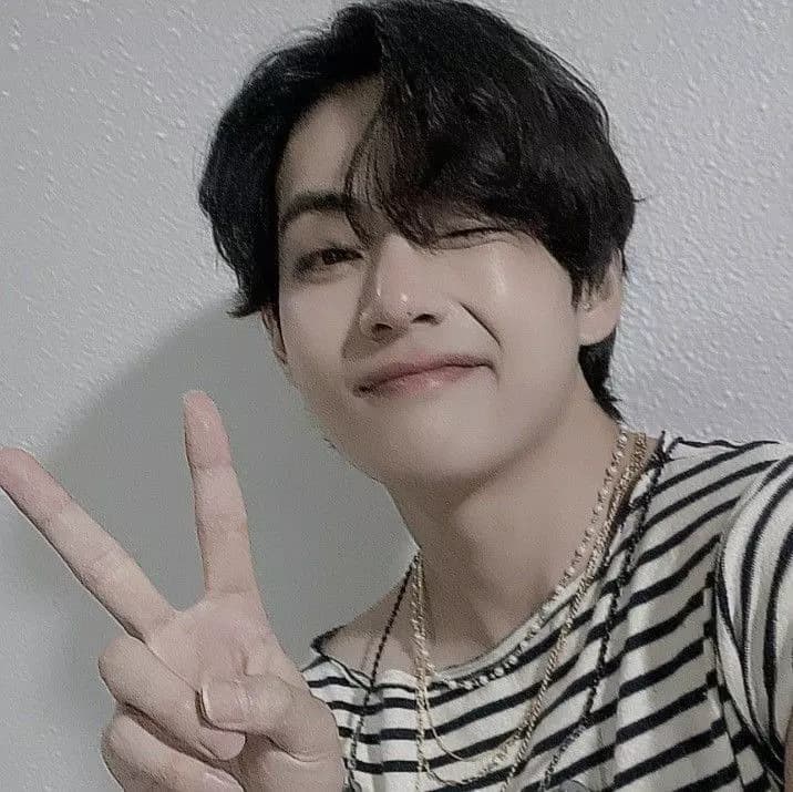 Kim Taehyung thumbnail