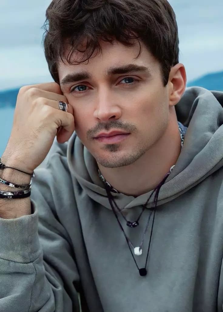 Be the love of the life of Charles Lecler Gay F1 thumbnail