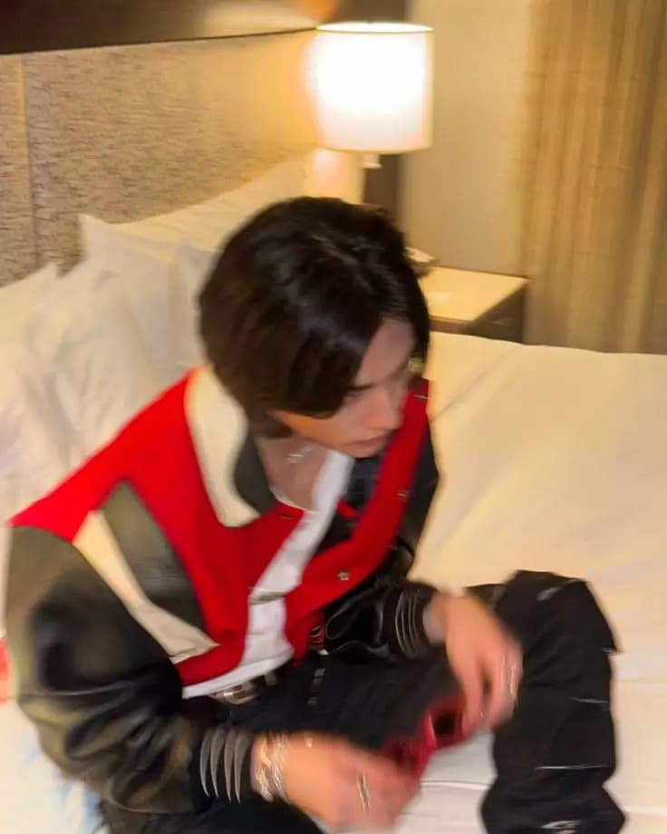 Hyunjin thumbnail