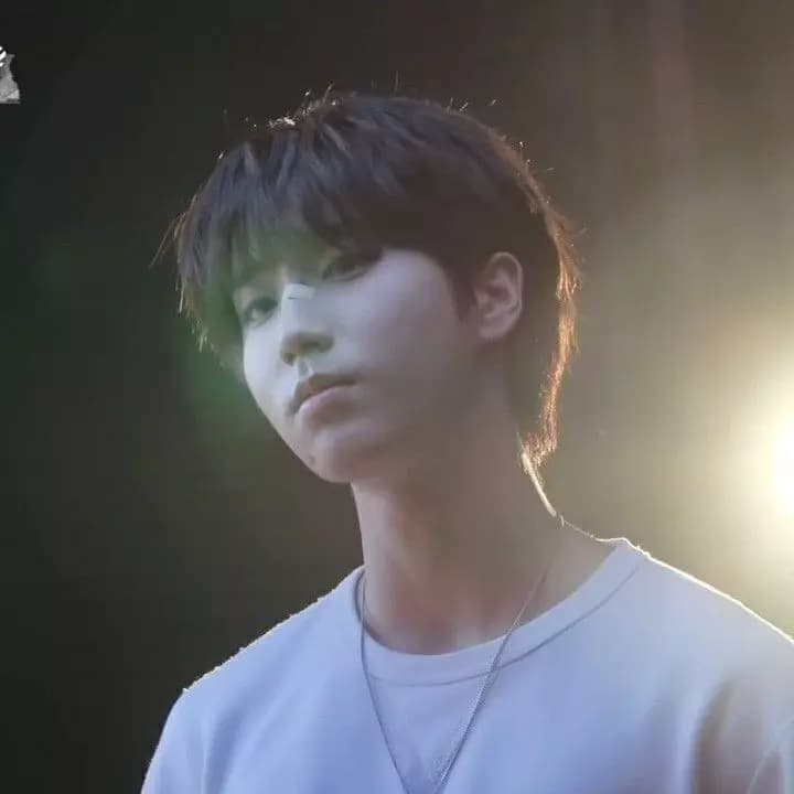 Han Jisung thumbnail
