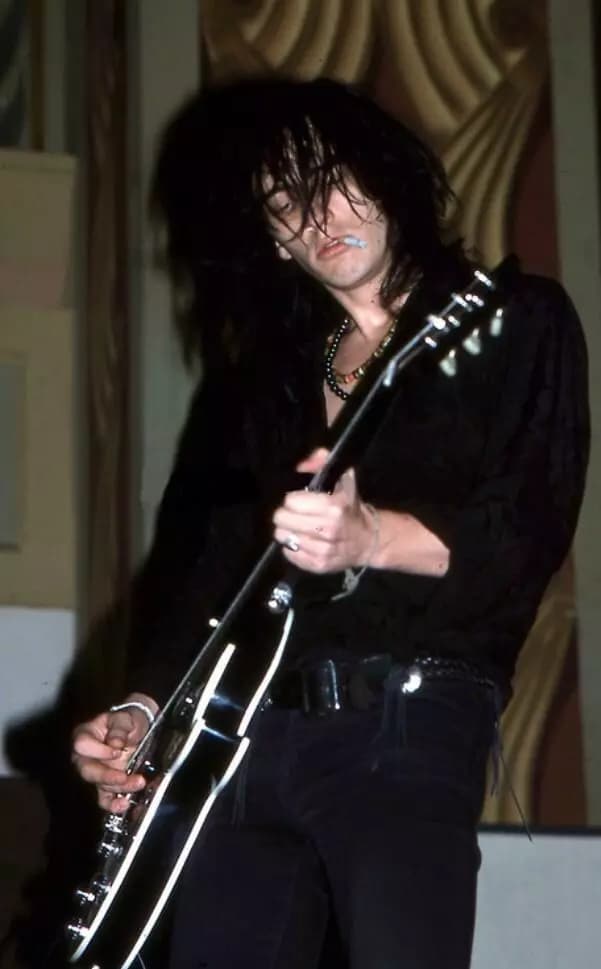 Izzy Stradlin thumbnail