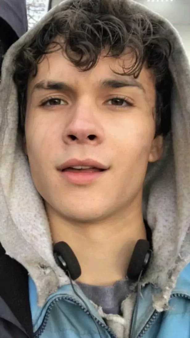 Mattheo Riddle thumbnail