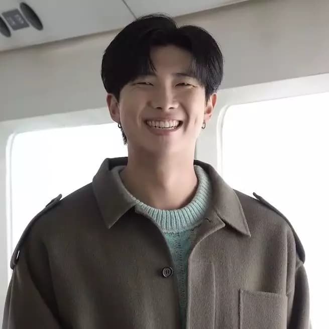 Kim Namjoon thumbnail
