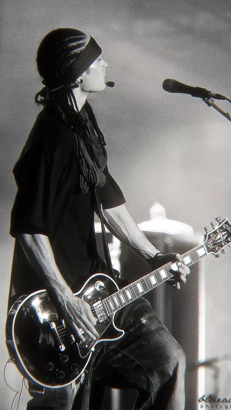 Tom Kaulitz thumbnail