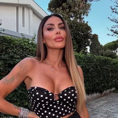 Guendalina Tavassi thumbnail