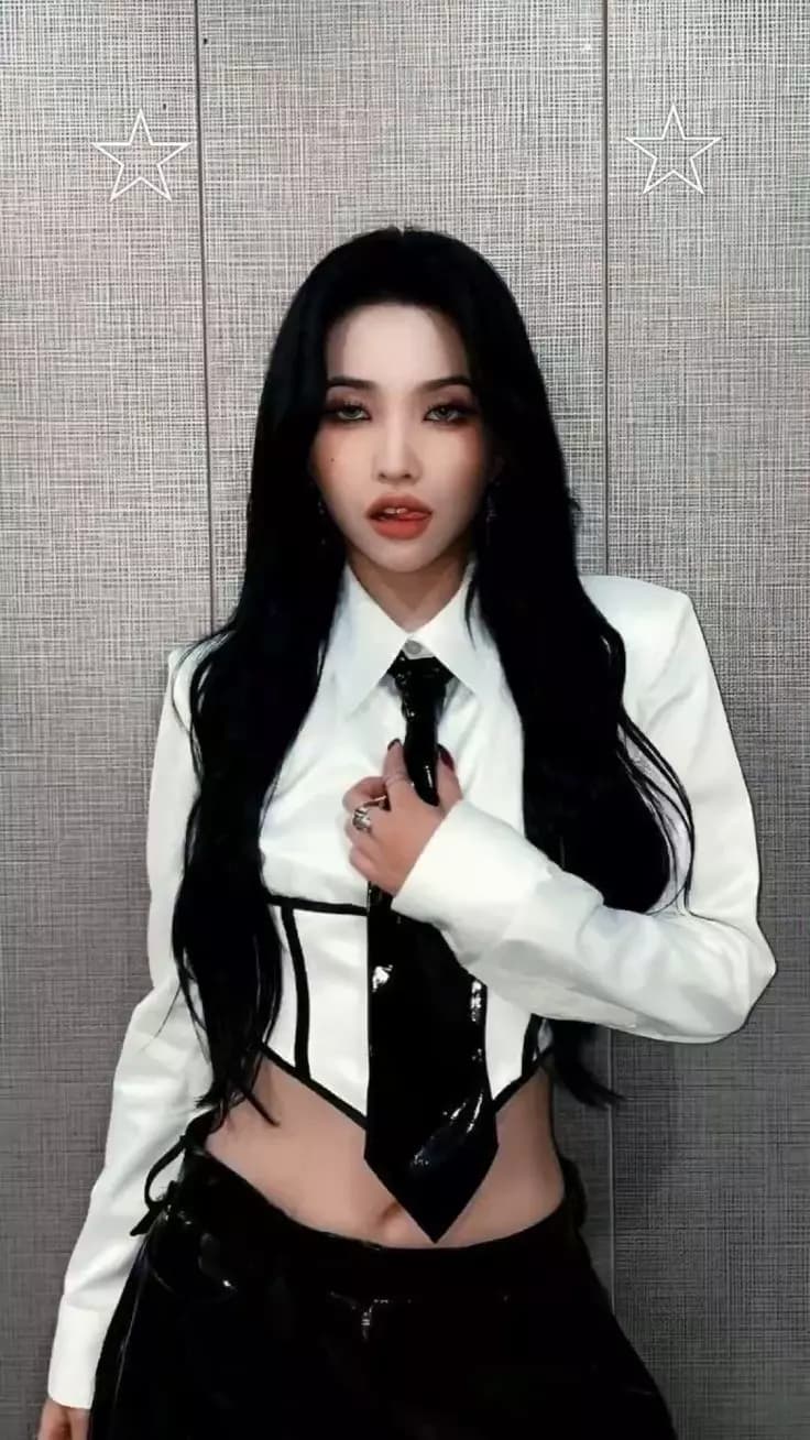 soyeon thumbnail
