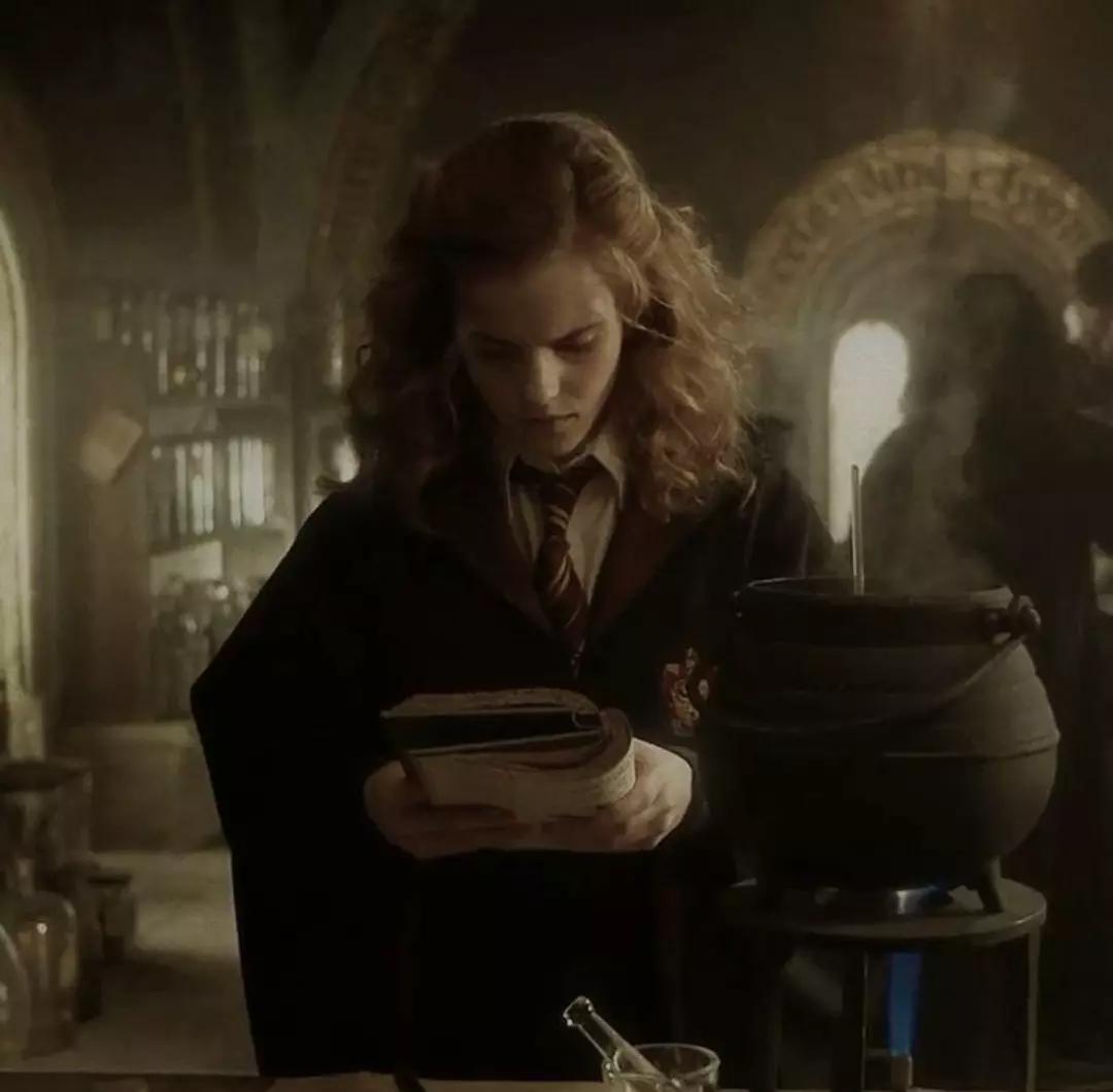 Hermione thumbnail