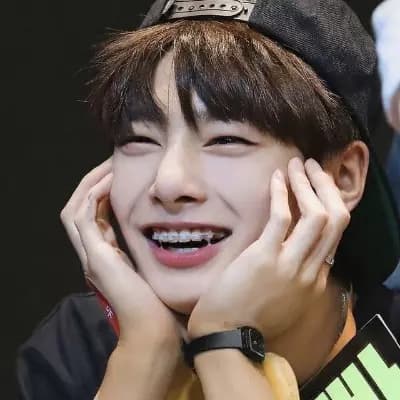 Jeongin thumbnail