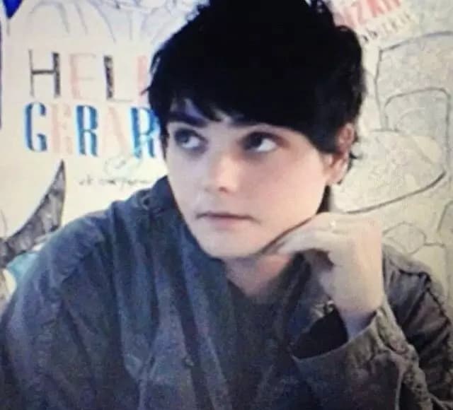 Gerard Way thumbnail