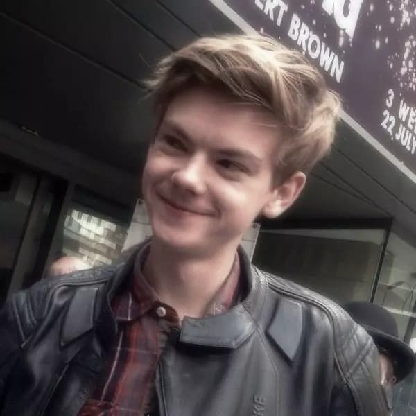 Thomas Brodie Sangster thumbnail